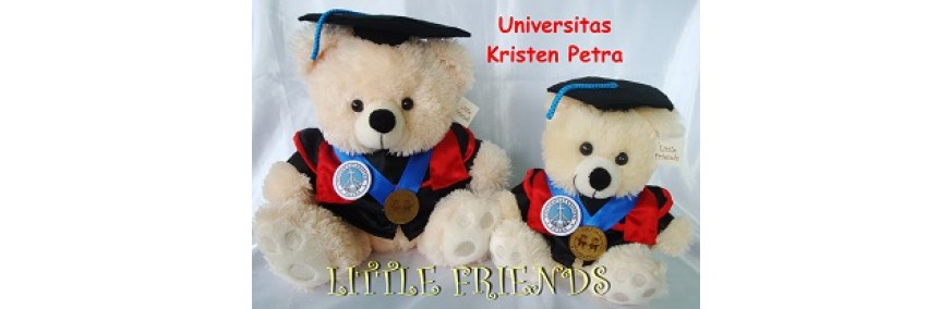 Boneka Wisuda Universitas Kristen Petra